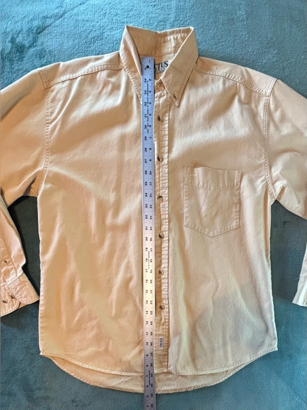 Cactus Clothing Button-Down Men's Shirt in Light Mustard/yellow. Size: M. (6357) - Picture 7 of 9